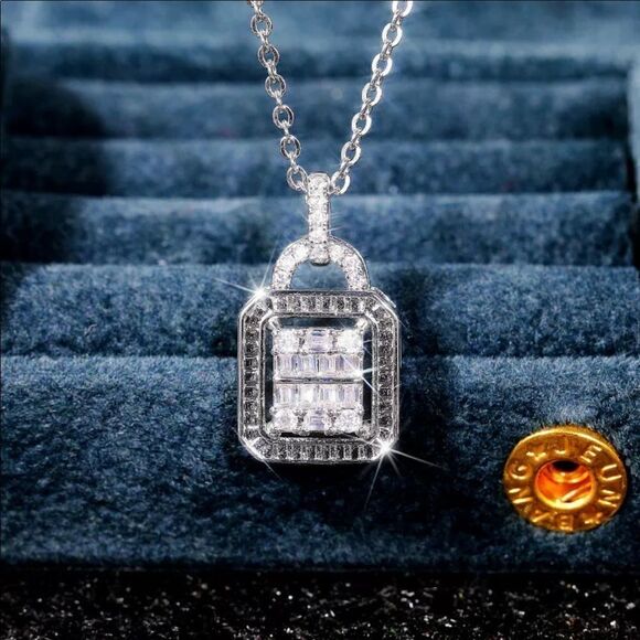 The Gatsby 925 Silver White Sapphire pendant necklace - Picture 2 of 10